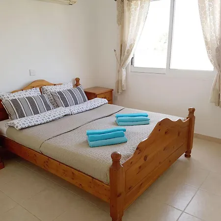 Sirena Sunrise,128 Paphos